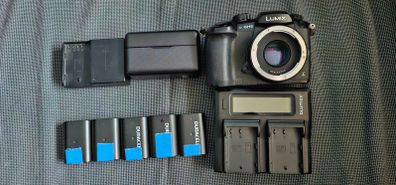 Panasonic GH5 + Metabones Speedbooster +Tripod + 3ft Nanlite Pavotube 30c