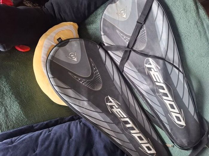tennis racket
