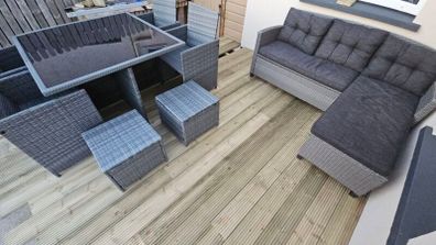 8 seater dining table and lounge set