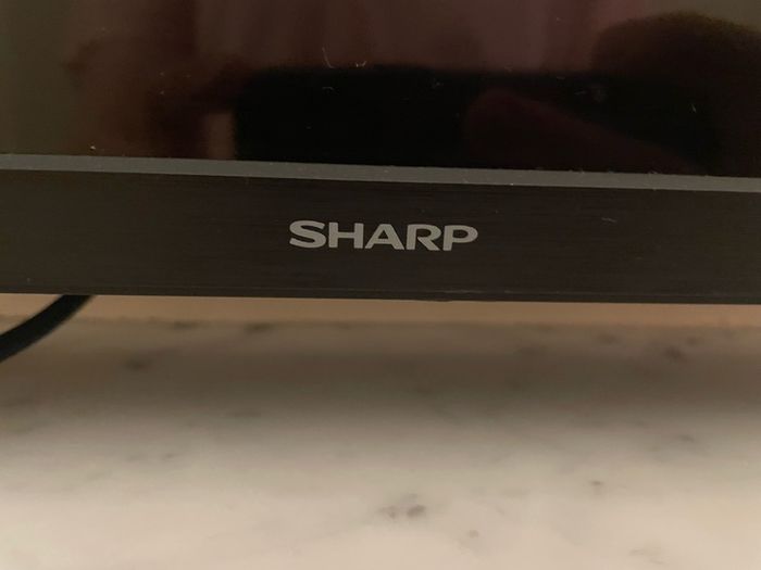 Tv Sharp 32" Hd + Amazon Firestick
