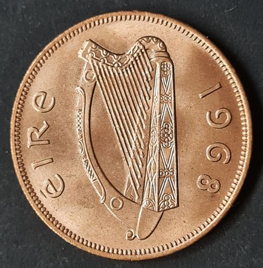 Excellent Chickless BU Ireland 1968 1d Penny Missing Chick Variety Error coin.