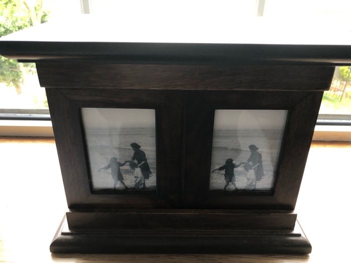 Vintage oak photo album memory box stores 63 photos