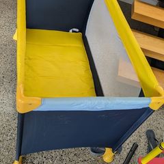 travel cot