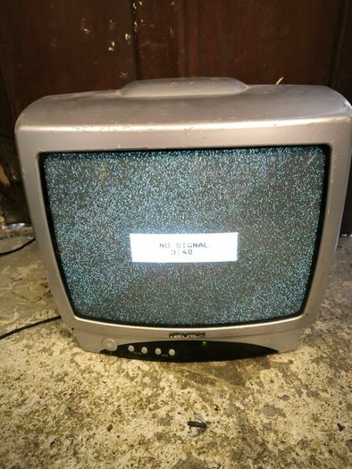 Bush 14" CRT tv