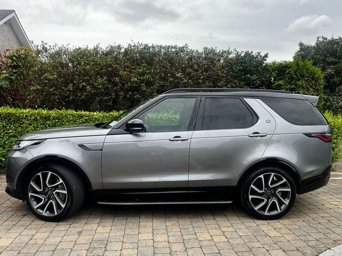 2024 Land Rover Discovery HSE Comm. - Top Spec
