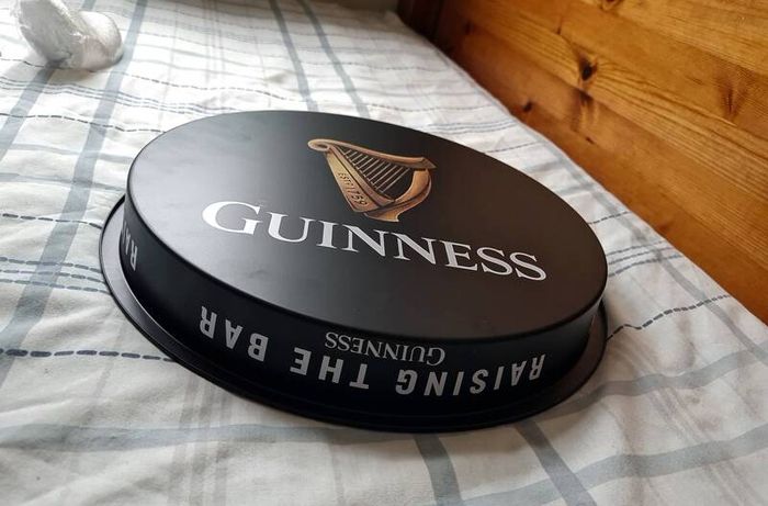 guinness  raise the bar 14 inch around deep serving tray black brand new