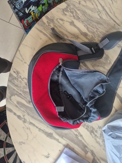 pet carrier