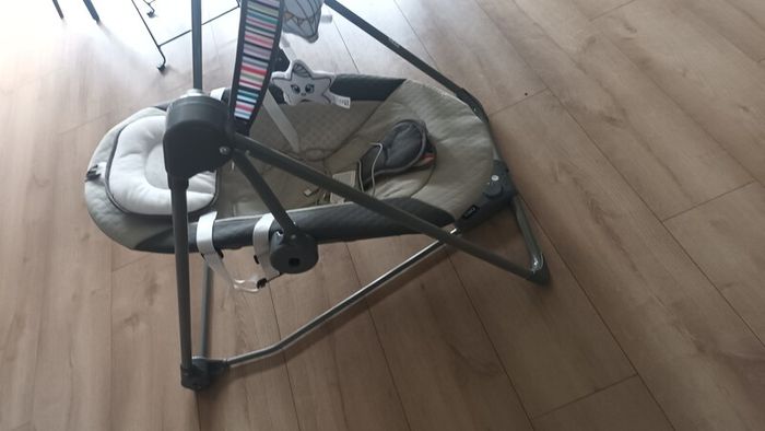 Baby swing