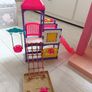 barbie house + dolls + accessories Image 10