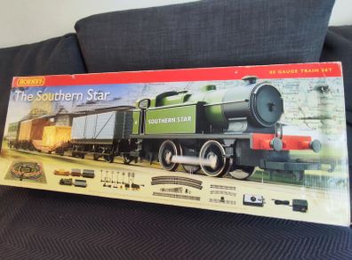 Hornby The Southern Star train set - complete and unused