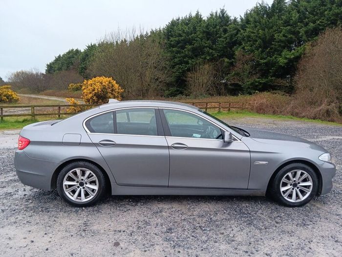 BMW 5-Series 2012