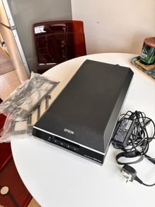 Epson Perfection V600 Photo Scanner