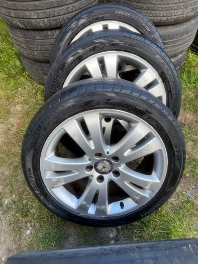 Alloys Mercedes 225/45/17 Geniune