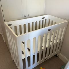 Bloom mini roller cot