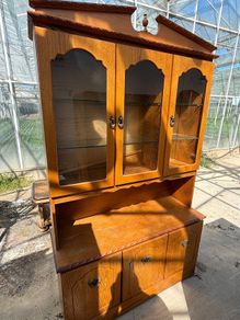 Large display cabinet