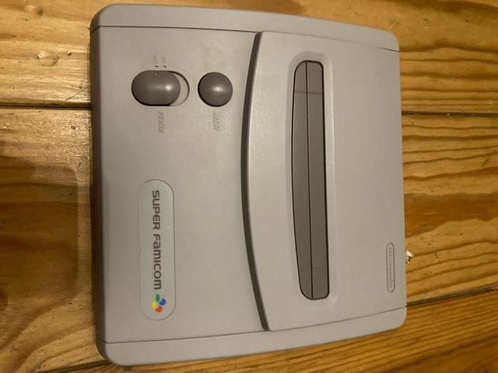 Super famicom JR console