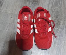 kids red Adidas runners