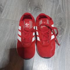 kids red Adidas runners