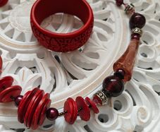 Red bangle and necklace set