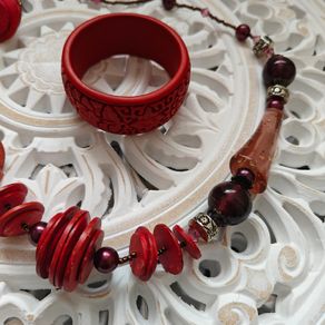 Red bangle and necklace set