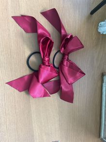 2 x hair bow elastics