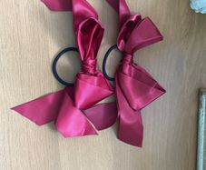 2 x hair bow elastics