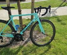 Bianchi Sprint Road Bike - frame 57 shimano 105