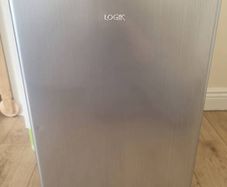 Logik Ltt68s23 Mini Fridge