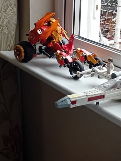 lego plus lego table