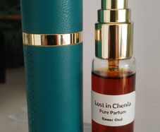 Super famous artisan Ensar Oud, Lost in Chenla PP travel atomiser, Leather Case, 9.5ml