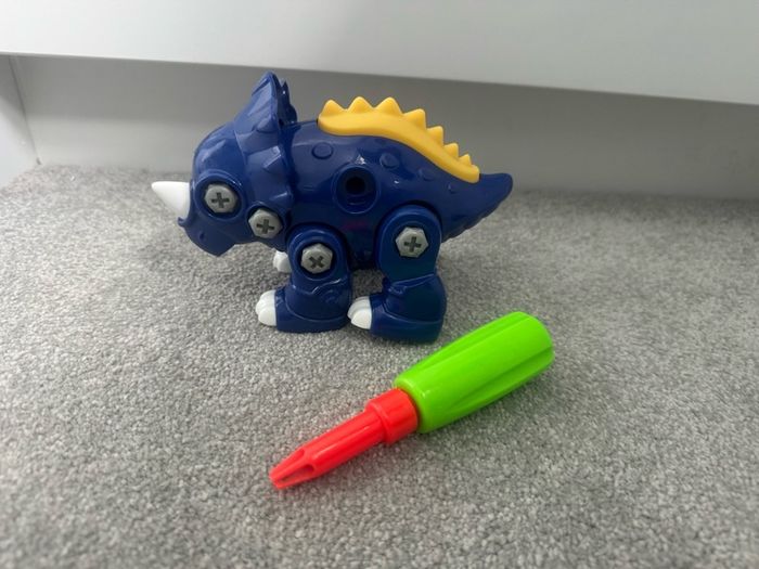 Construct a dinosaur toy - free postage