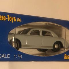 Base Toys Riley 2.6 Pathfinder/Standard Vanguard 111