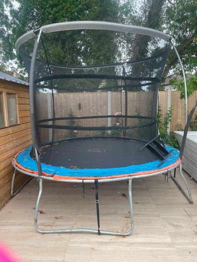 Free 8ft Trampoline