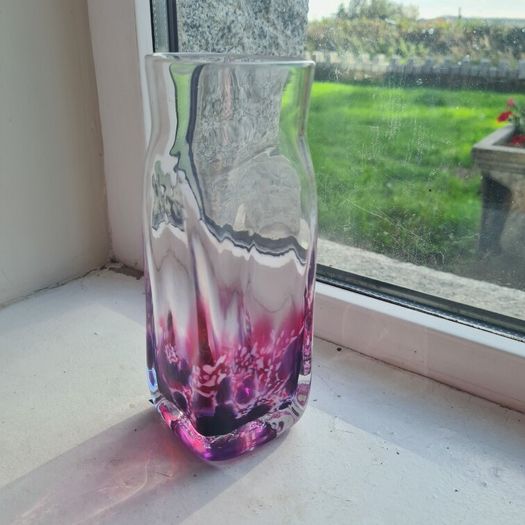 Jerpoint Glass Studio vase