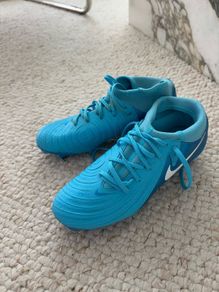 Phantom Luna 2 Academy Firm Ground Football Boots