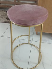 bar stool from smoke and pet free home