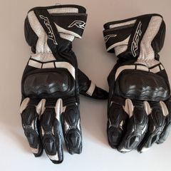 RST Axis motorcycle gloves