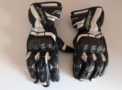 RST Axis motorcycle gloves