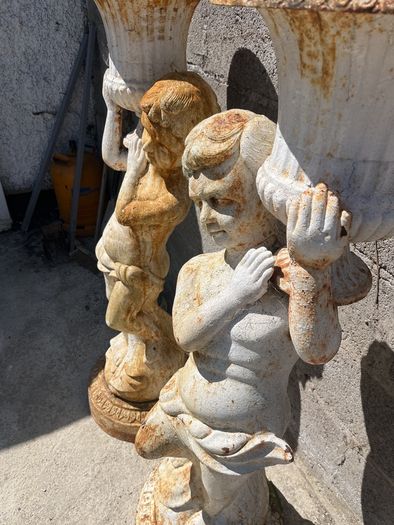 Two cherubs, early Georgian