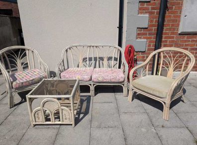 Bamboo garden furniture (table, sofa + chairs)