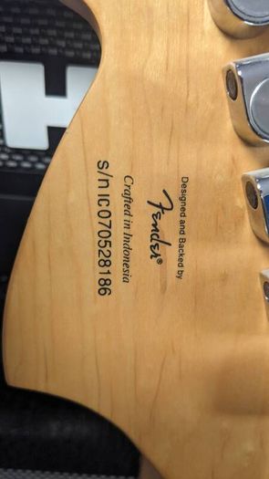 Squire by Fender Strat & Hartke GT60 Piggyback Amp