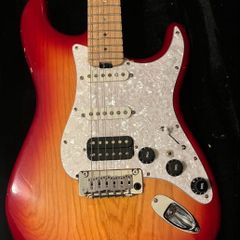 Fender Deluxe Custom Strat with Suhr pickups
