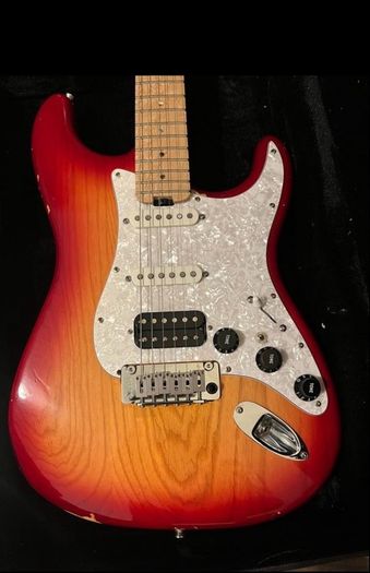 Fender Deluxe Custom Strat with Suhr pickups