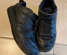 Nike trainers size UK 12 junior