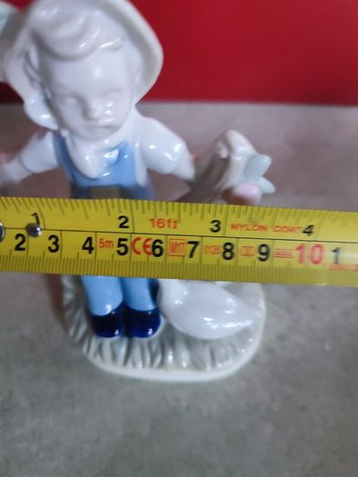 SET OF Boy & Girl PORCELAIN Figurines Blue / White.