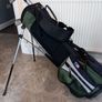 Junior golf clubs and bag with stand Image 3