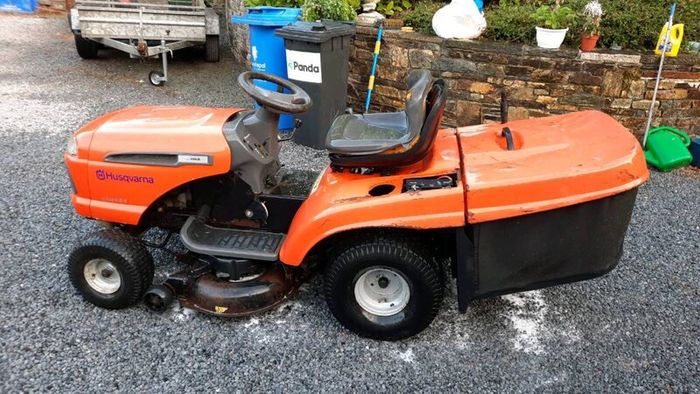 Husqvarna ride on mower