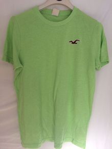 Hollister T-Shirt Medium