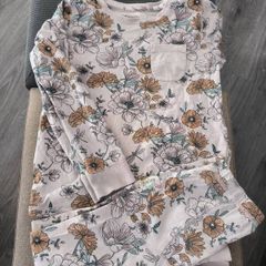 Girls pyjamas