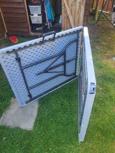 folding garden table